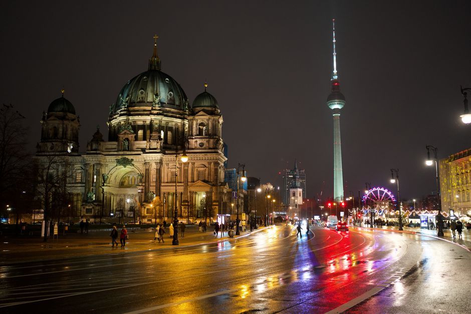 The two-day shape in Berlin